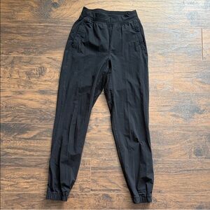 🍋Lululemon Adapted State Jogger, Size 0